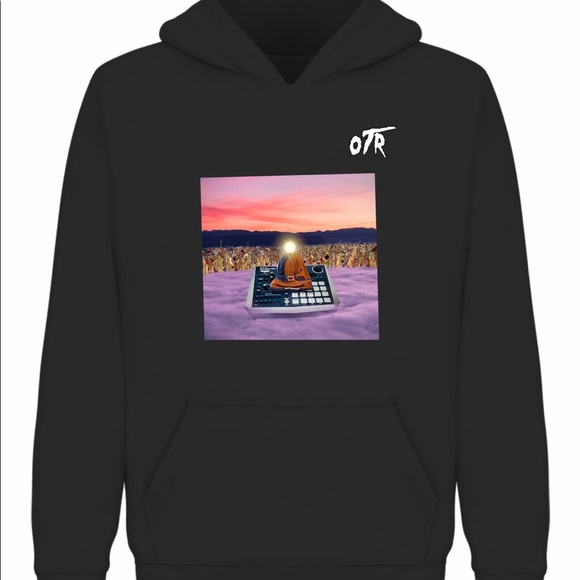 Clothes - Picture 5 of 8